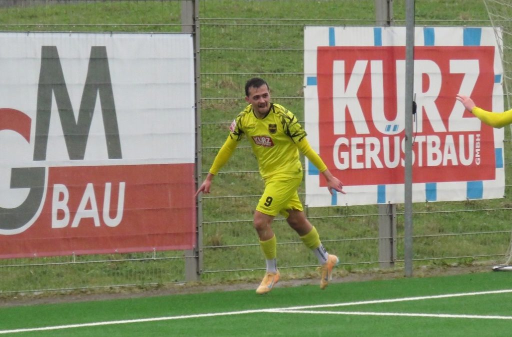 Heiningen marschiert weiter.