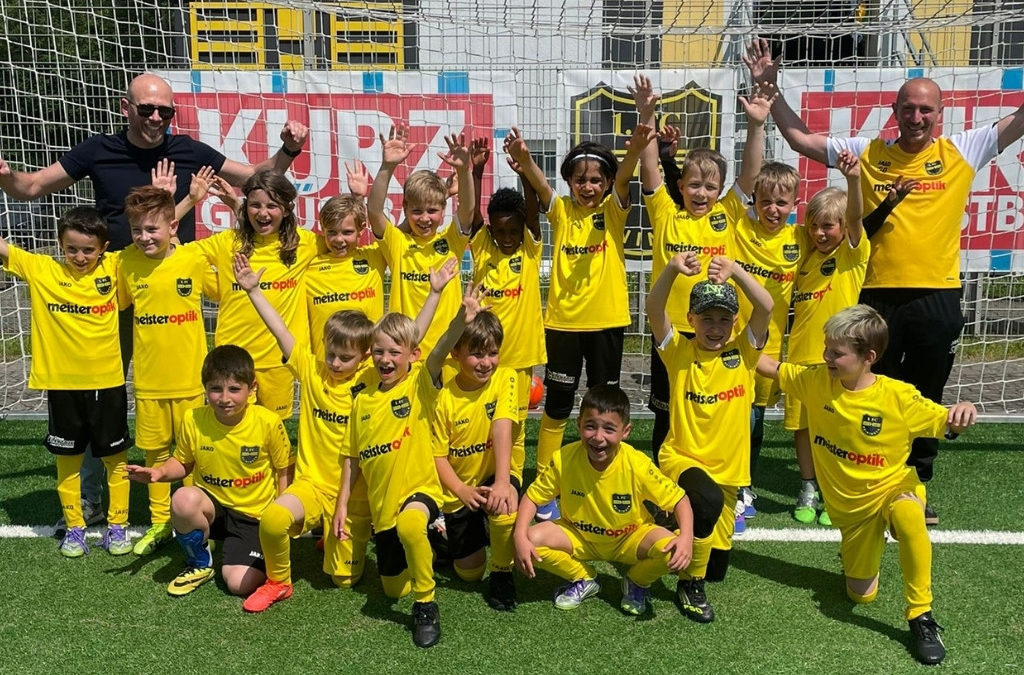 Meisteroptik neuer Trikotsponsor unserer F-Jugend